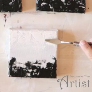 peindre ses nuages blancs avec de la peinture acrylique et un couteau à peindre