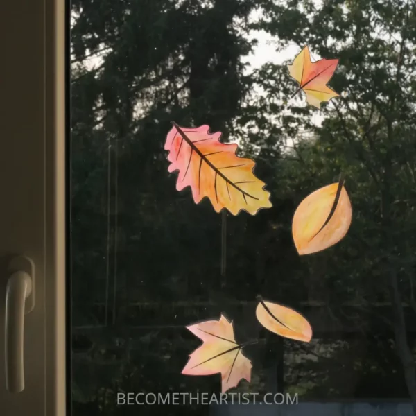 déco automne : feuilles d'automne à colorier - feuilles imprimées et coloriées avec des crayons aquarelle